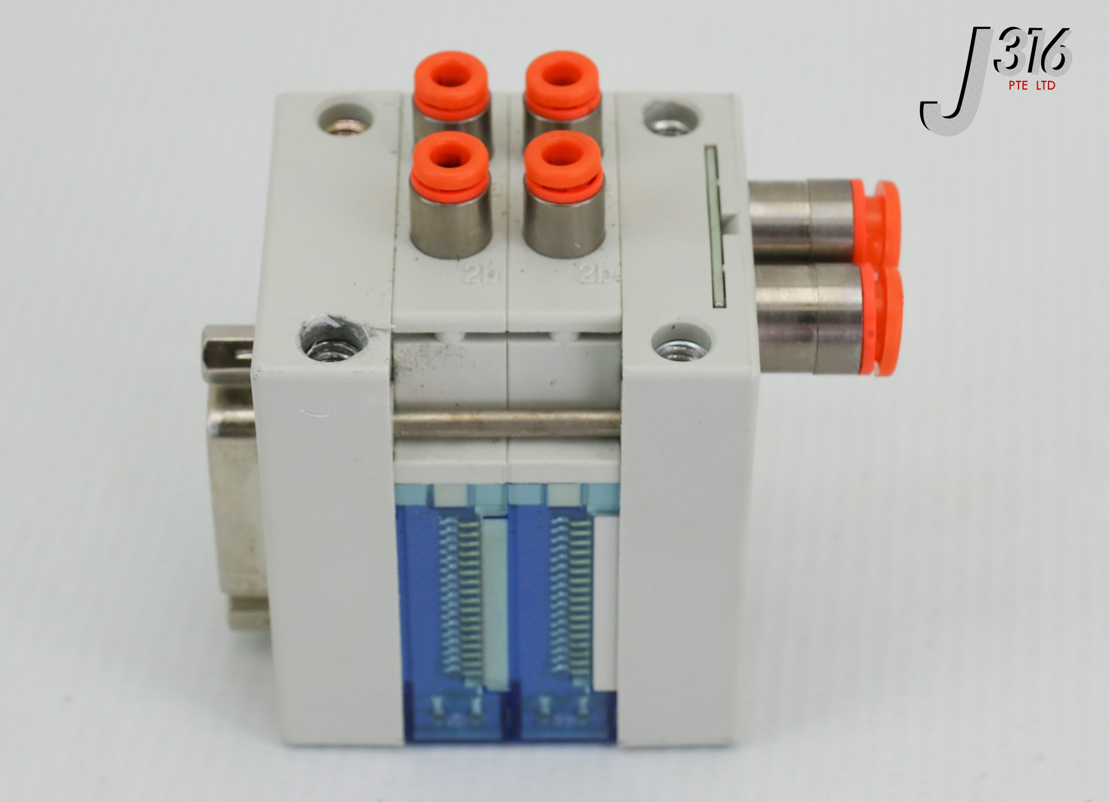 S 24824 SMC SOLENOID VALVE, V110-D5CU-N1 VV100-DUN01070 | eBay